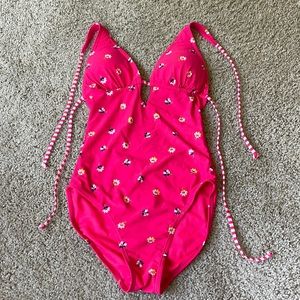 Old Navy Women's One Piece Swim Suit with Padded Cups. Pink Floral - Size XS